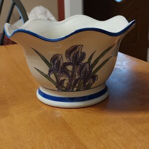 Blue and White Floral porcelain Planter Plant Pot with Iris Clusters